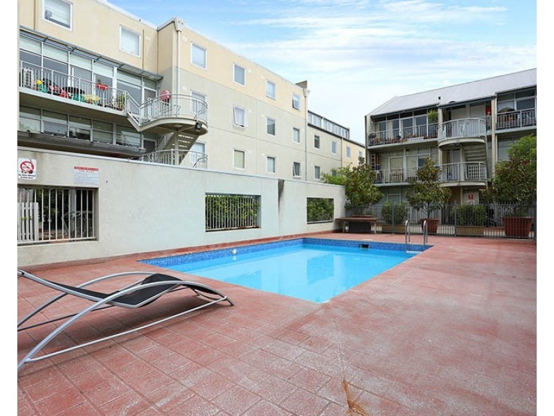 1/1068 Lygon Street, Carlton North VIC 3054