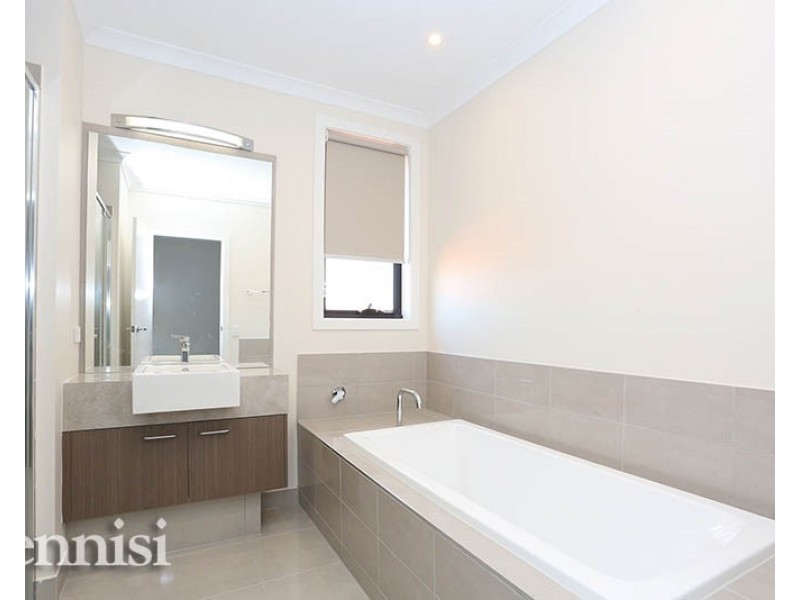 112 Deakin Street, Essendon VIC 3040