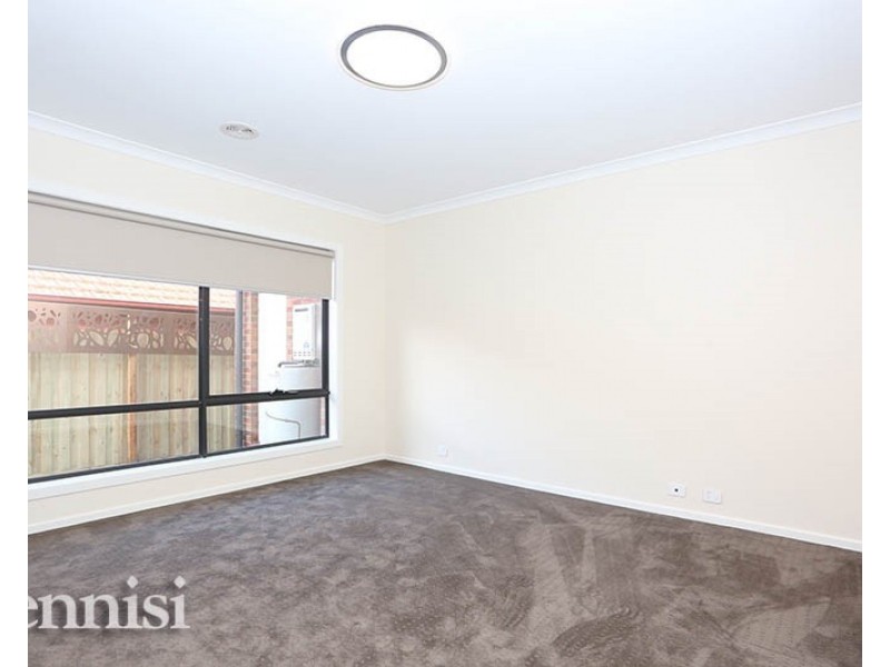 112 Deakin Street, Essendon VIC 3040