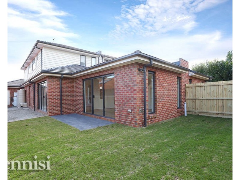 112 Deakin Street, Essendon VIC 3040