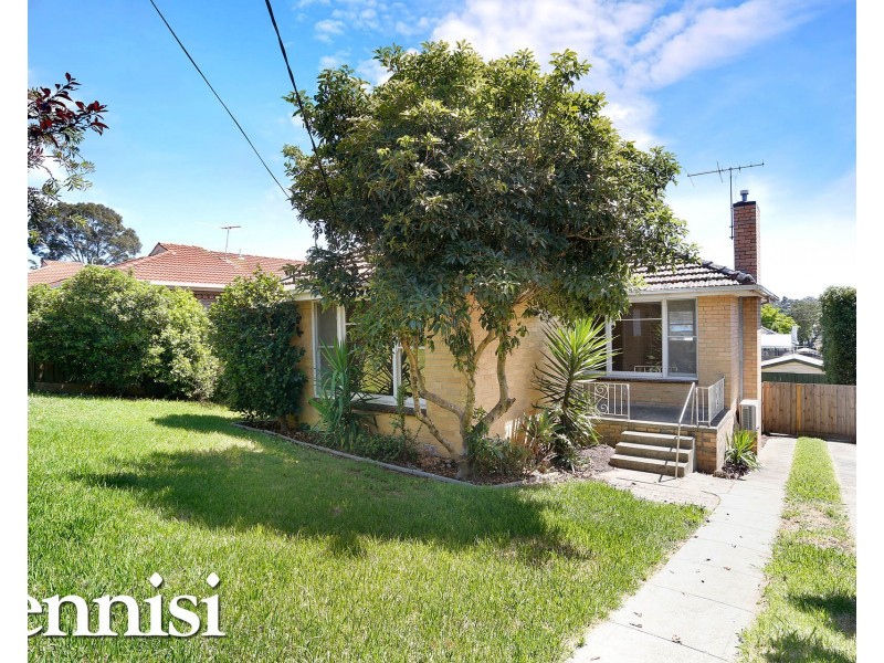 56 Willonga Street, Strathmore VIC 3041