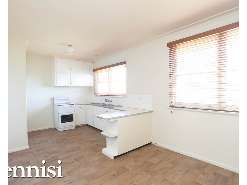 56 Willonga Street, Strathmore VIC 3041