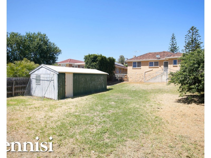 56 Willonga Street, Strathmore VIC 3041