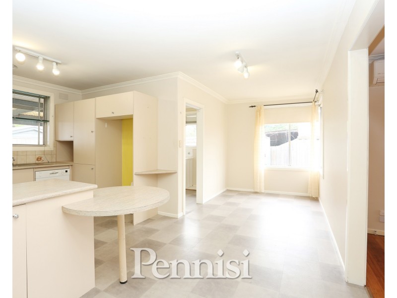 15 White Street, Avondale Heights VIC 3034