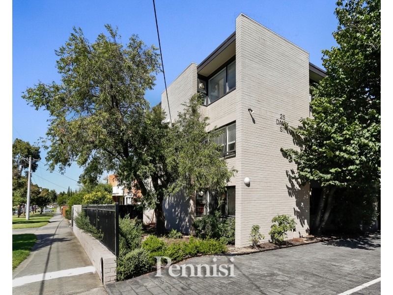 11/25 Daisy Street, Essendon VIC 3040