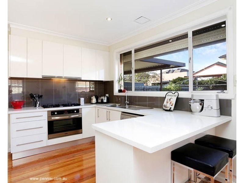 46 Newman Crescent, Niddrie VIC 3042