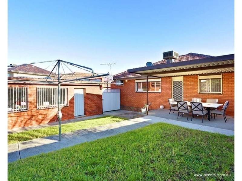 46 Newman Crescent, Niddrie VIC 3042