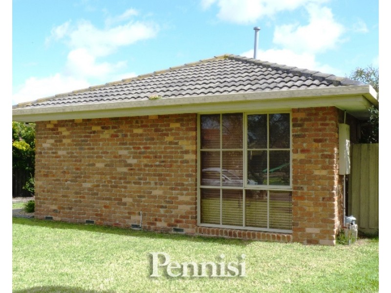 13 Strathconnon Square, Tullamarine VIC 3043