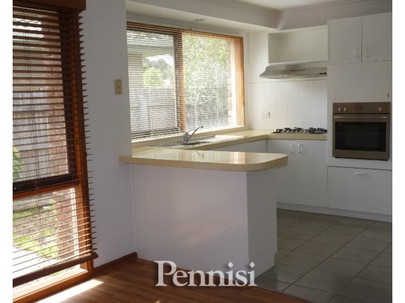 13 Strathconnon Square, Tullamarine VIC 3043