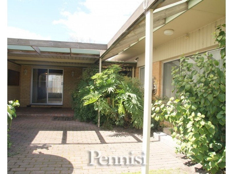 8 Kathryn Street, Fawkner VIC 3060