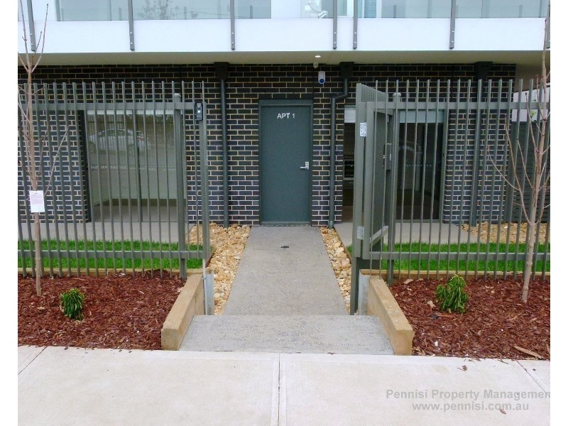 1/12 Leonard Crescent, Ascot Vale VIC 3032