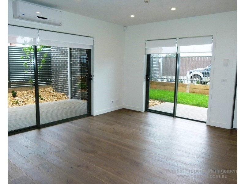 1/12 Leonard Crescent, Ascot Vale VIC 3032