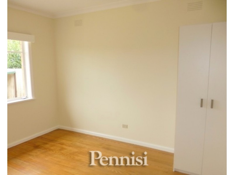 5 Thorndon Drive,, St Albans VIC 3021