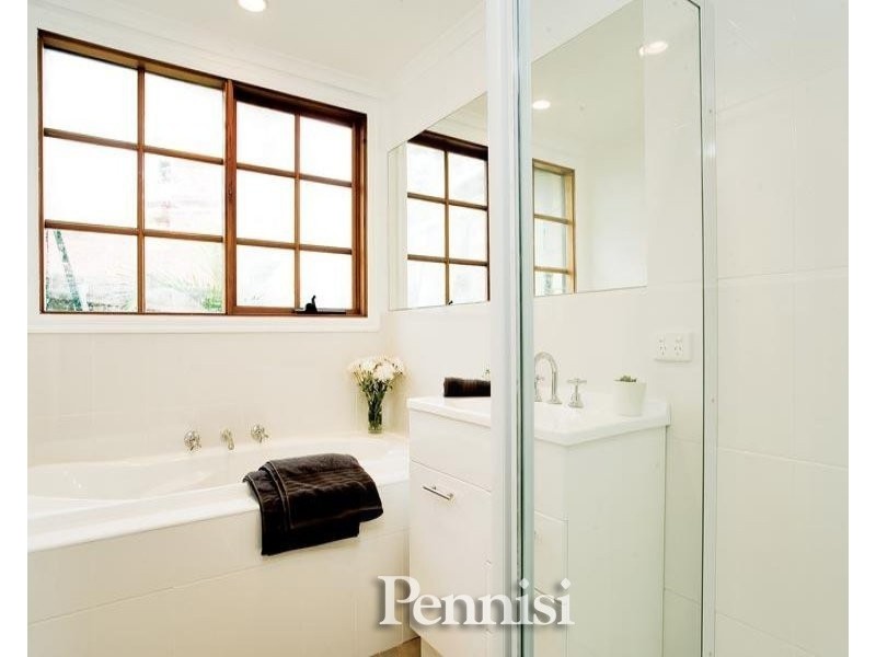 6 Grosvenor Street, Niddrie VIC 3042