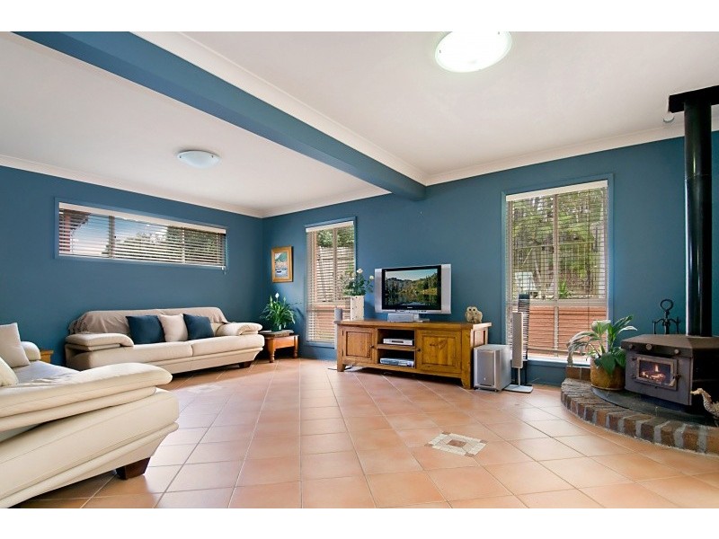 23 Tuggerawong Road, Wyongah NSW 2259
