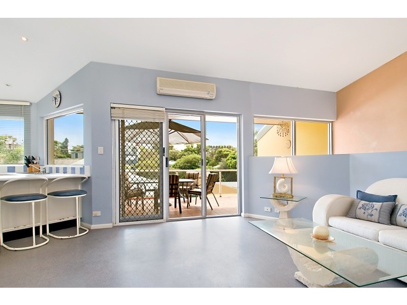 2/13 Mitchell Street, Norah Head NSW 2263