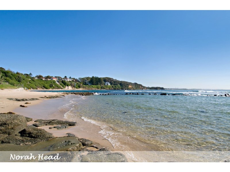 2/13 Mitchell Street, Norah Head NSW 2263