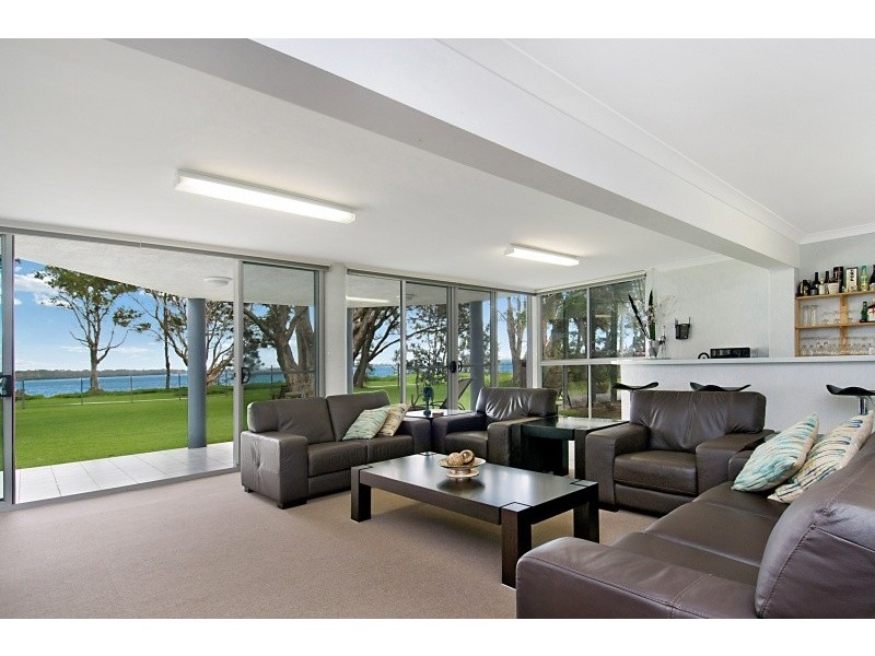 108 Diamond Head Drive, Budgewoi NSW 2262