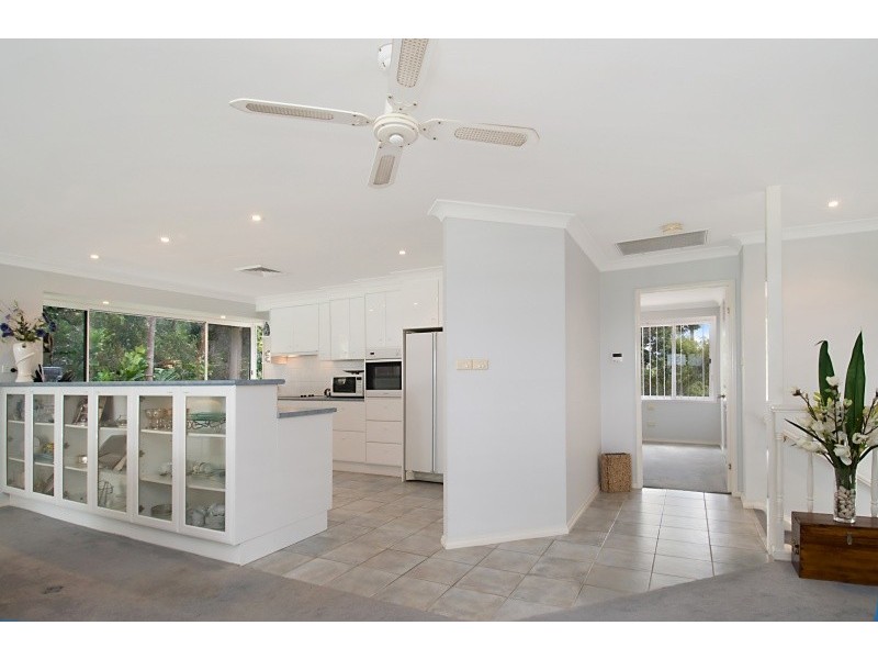 108 Diamond Head Drive, Budgewoi NSW 2262