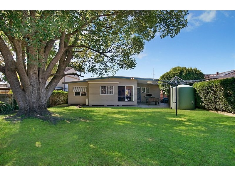 11 Hammond Road, Toukley NSW 2263