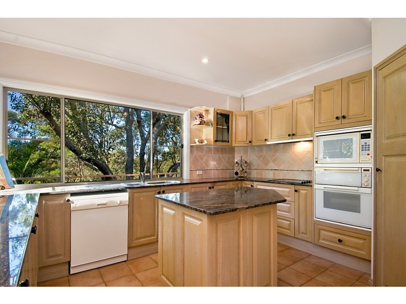 21 Currawong Road, Wamberal NSW 2260