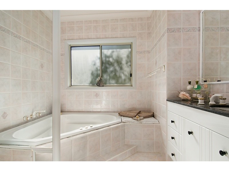21 Currawong Road, Wamberal NSW 2260