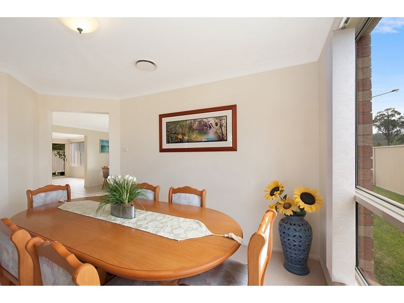 1 Blue Crane Close, Tumbi Umbi NSW 2261