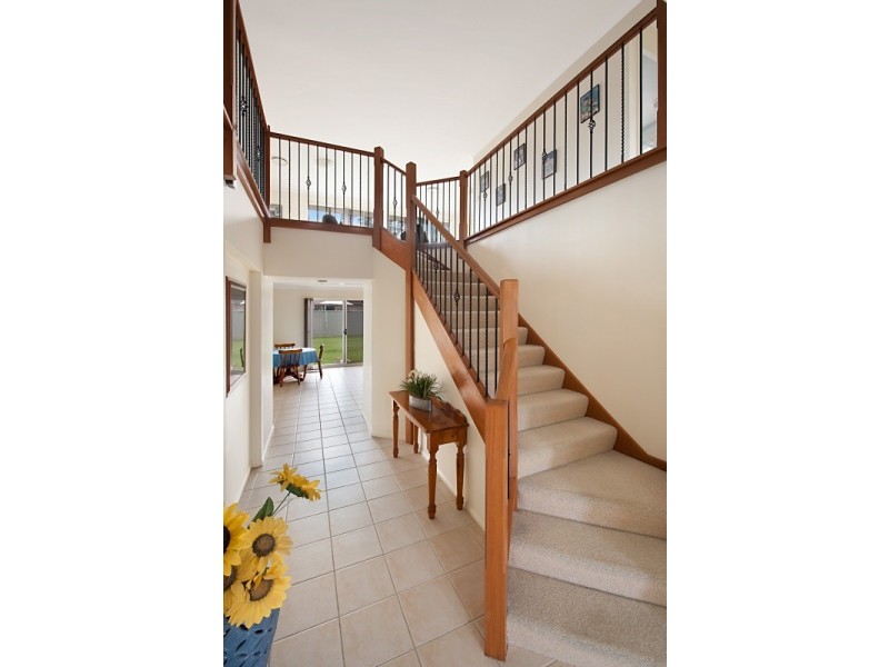 1 Blue Crane Close, Tumbi Umbi NSW 2261