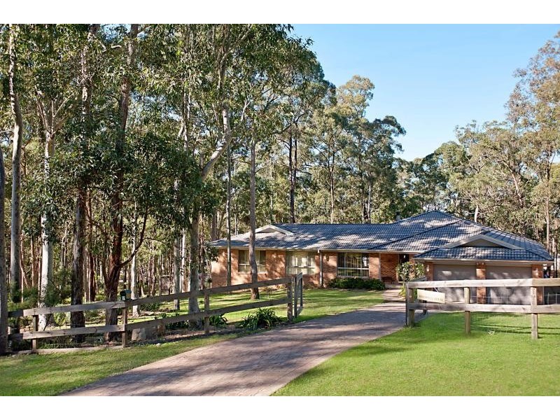 2 Marion Place, Jilliby NSW 2259