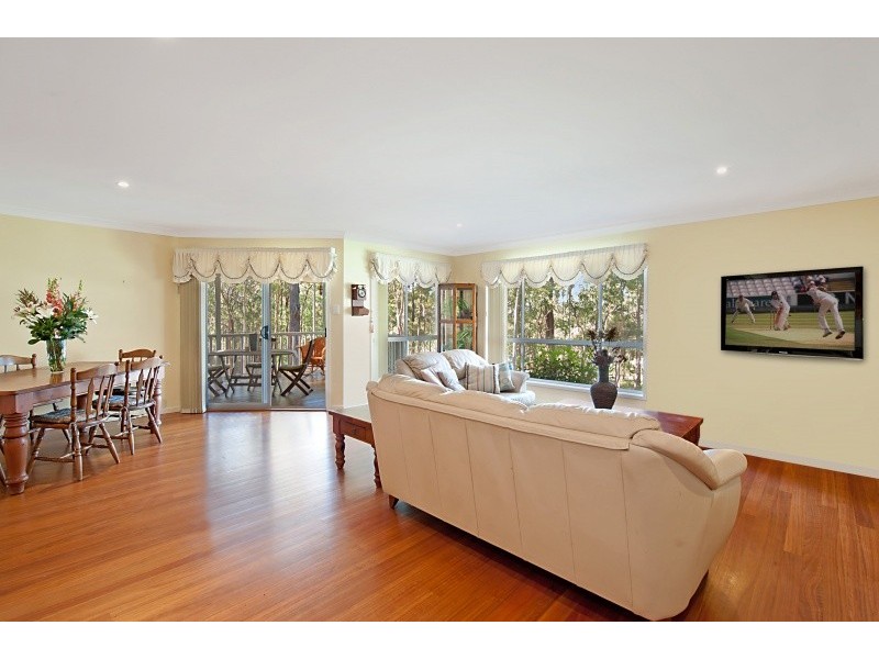 2 Marion Place, Jilliby NSW 2259