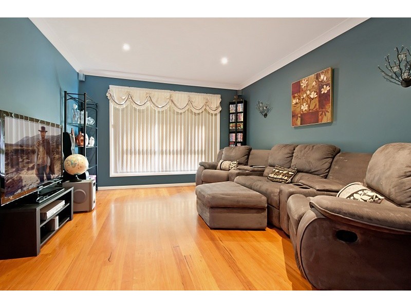 2 Marion Place, Jilliby NSW 2259