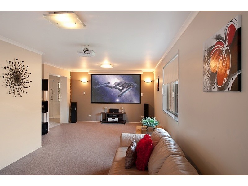 6 The Grove, Watanobbi NSW 2259