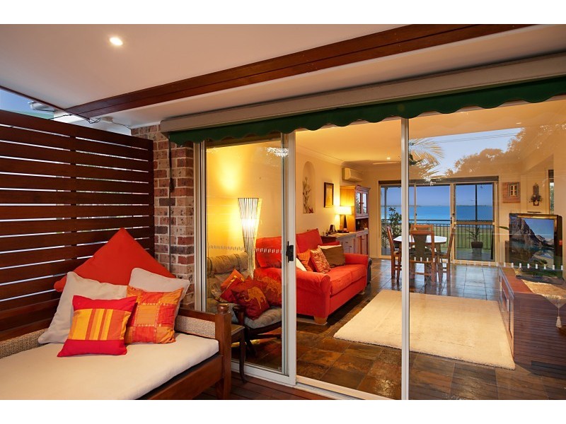 305 Lakedge Avenue, Berkeley Vale NSW 2261