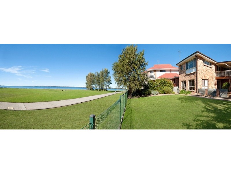 305 Lakedge Avenue, Berkeley Vale NSW 2261