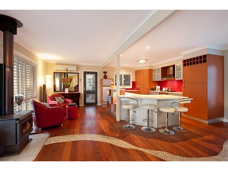 17 Burlington Avenue, Jilliby NSW 2259