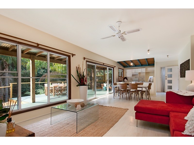 40 Walder Crescent, Avoca Beach NSW 2251