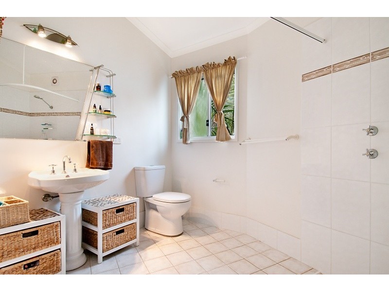 40 Walder Crescent, Avoca Beach NSW 2251