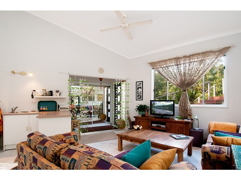 40 Walder Crescent, Avoca Beach NSW 2251