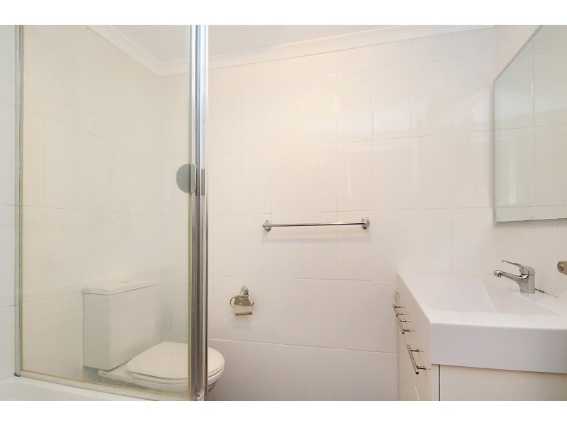 12/24 Baker Street, Gosford NSW 2250