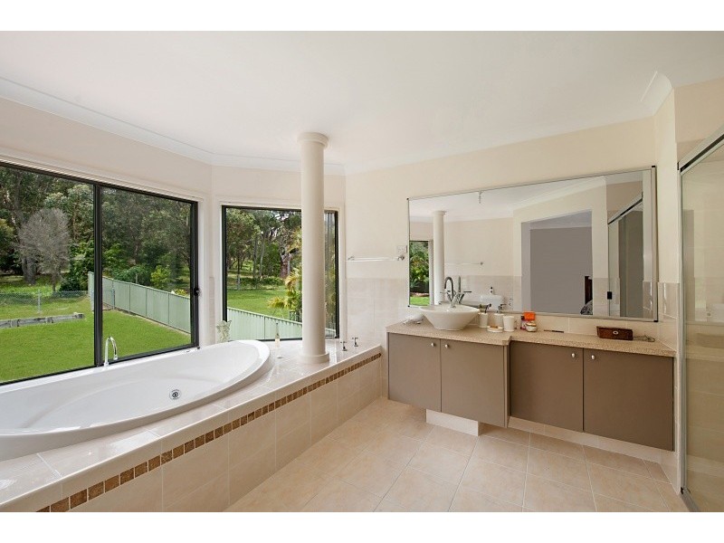 105 Government Road, Nords Wharf NSW 2281