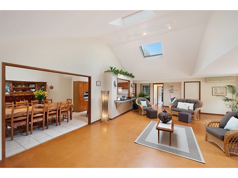 39 Parkridge Drive, Jilliby NSW 2259