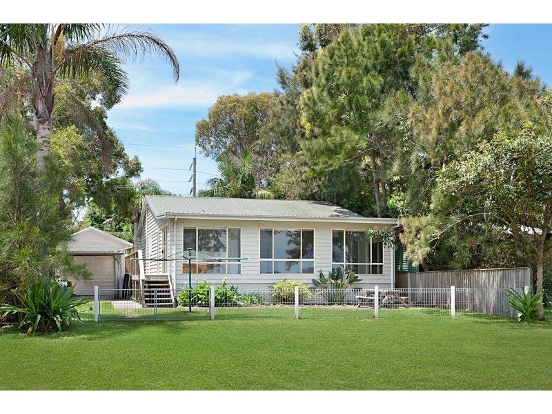 112 Diamond Head Drive, Budgewoi NSW 2262