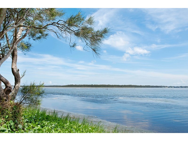 112 Diamond Head Drive, Budgewoi NSW 2262