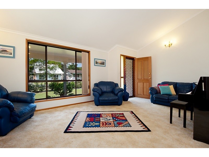 28 Warrawolong Street, Wyee NSW 2259