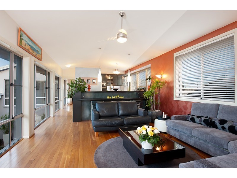 10 Roslyn Place, Noraville NSW 2263