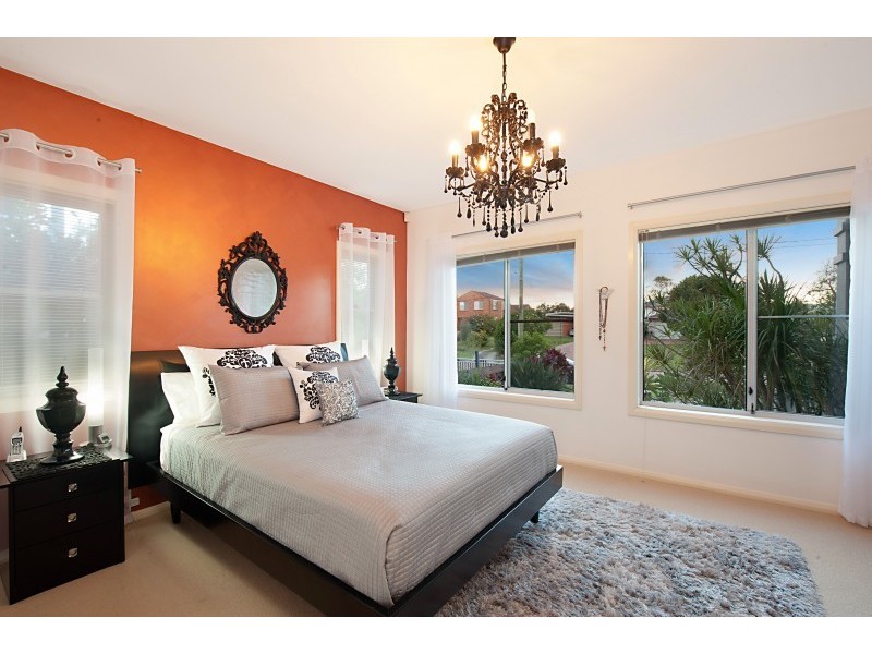 10 Roslyn Place, Noraville NSW 2263