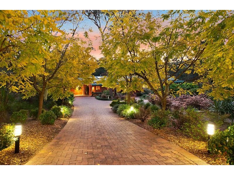 14 Simmons Close, Wyee Point NSW 2259