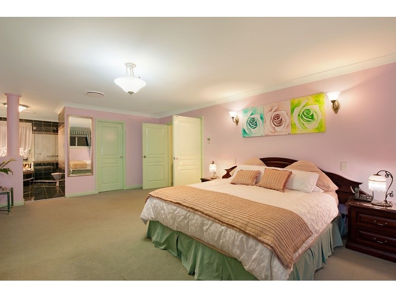 1 Saddlers Way, Wyee Point NSW 2259