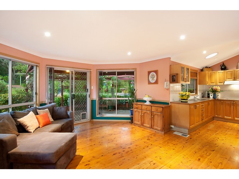 1 The Knoll, Jilliby NSW 2259