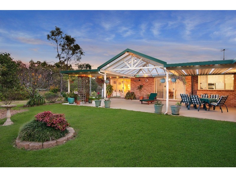 5 Amberwood Close, Jilliby NSW 2259